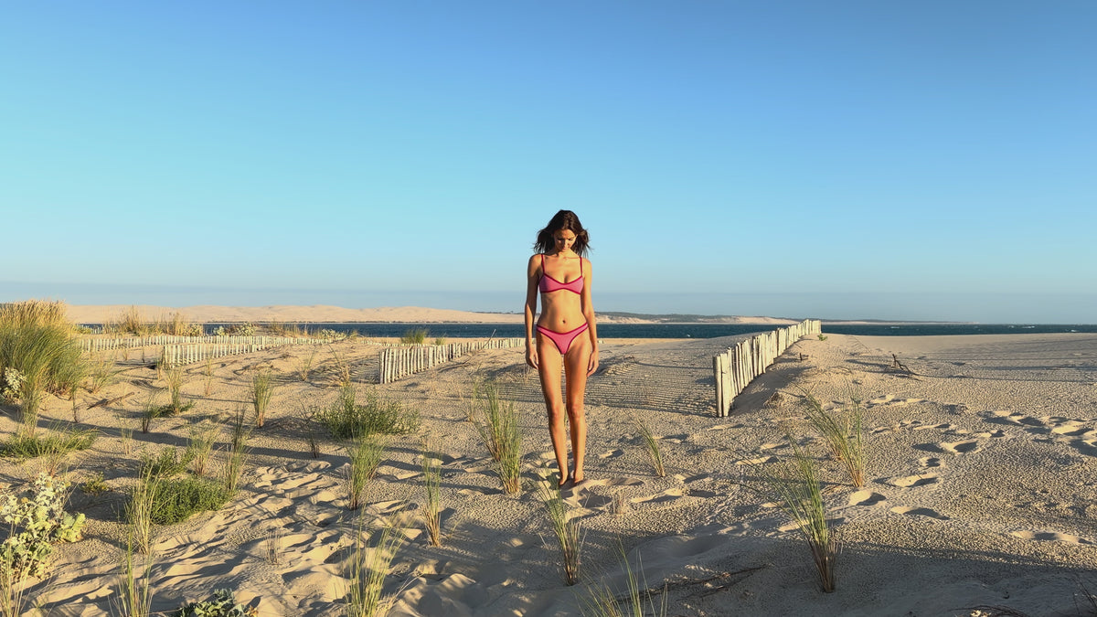 Tina Bikini